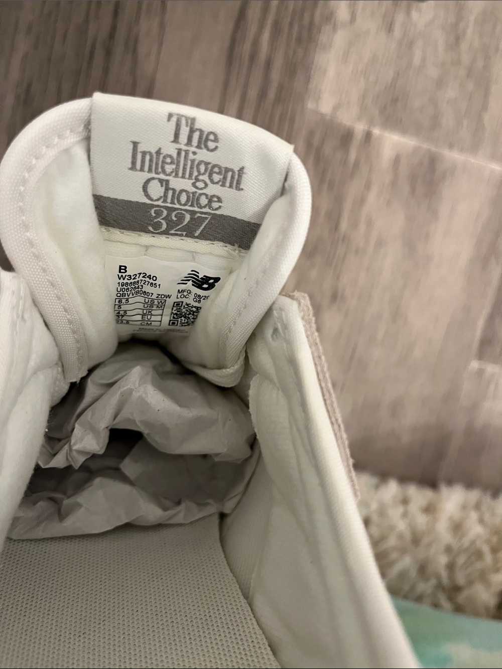New Balance 327 sneaker. US womens size 6.5. Beige. Grey. Silver. New in box. - Picture 6 of 7